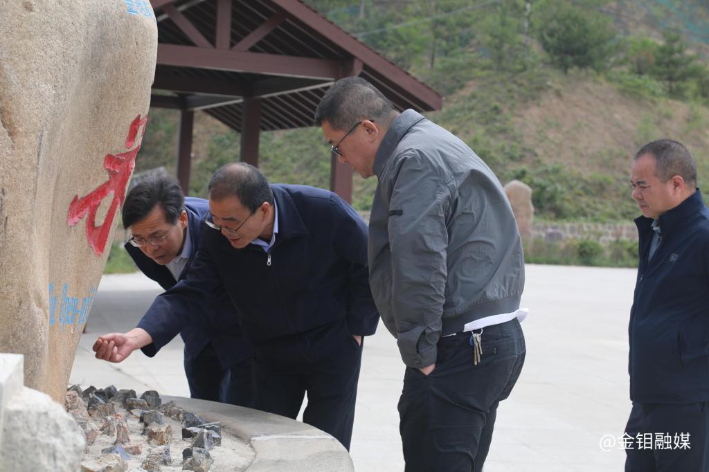 20250523-李忠民深入ty8天游平台登录股份矿山分公司调研 (6).JPG